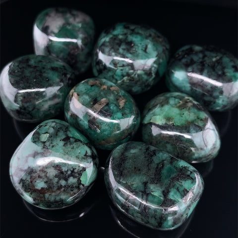 Genuine Emerald Tumbled Stone 1"