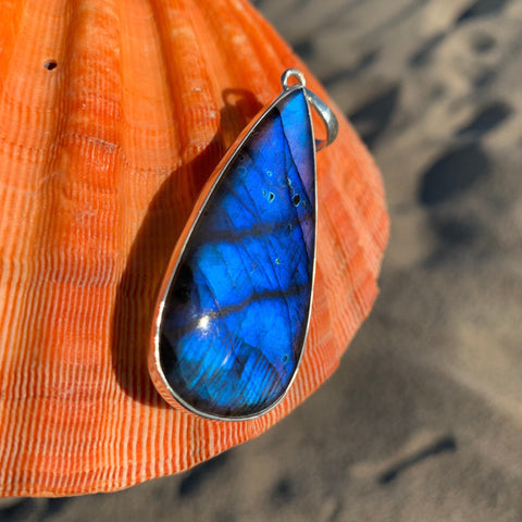 Electric Blue Labradorite Teardrop Silver Pendant