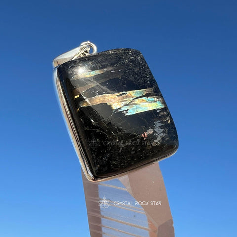 Flashy Greenland Nuummite Silver Pendant