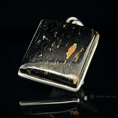 Flashy Greenland Nuummite Silver Pendant